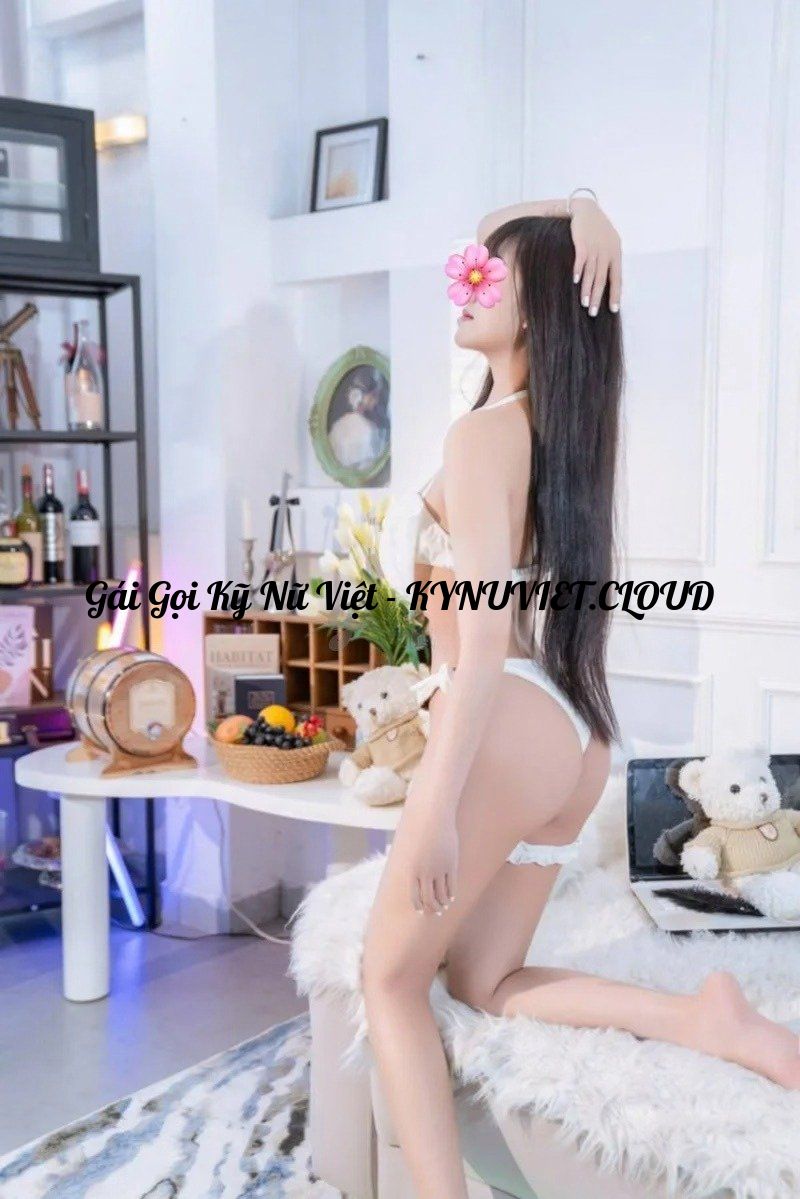 gaigu8 - 1784250414 – Đã sửa.jpg