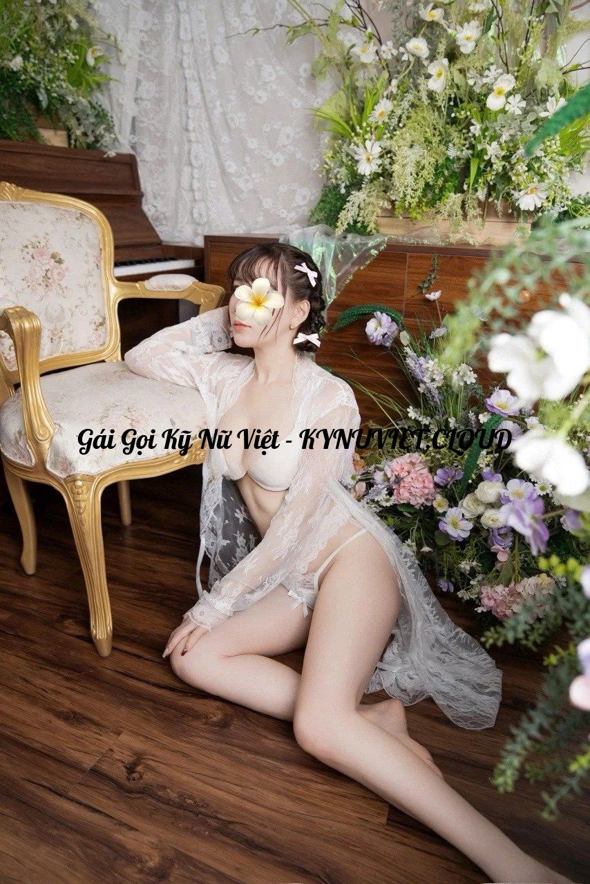 gaigu8 - 1787723240 – Đã sửa.jpg